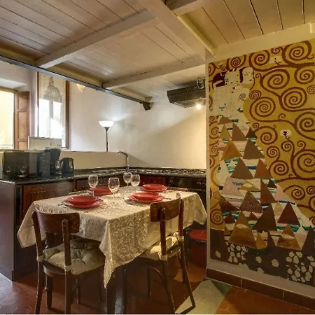 Two Bedrooms Near The Duomo Apartment *