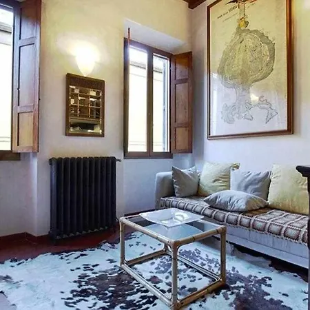 Two Bedrooms Near The Duomo * フィレンツェ