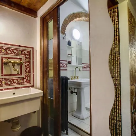 Two Bedrooms Near The Duomo アパート *