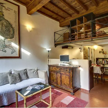 アパート Two Bedrooms Near The Duomo